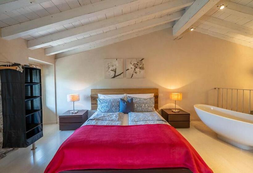 Quarto Estandar, Romantic B&b Il Piccolo Paradiso