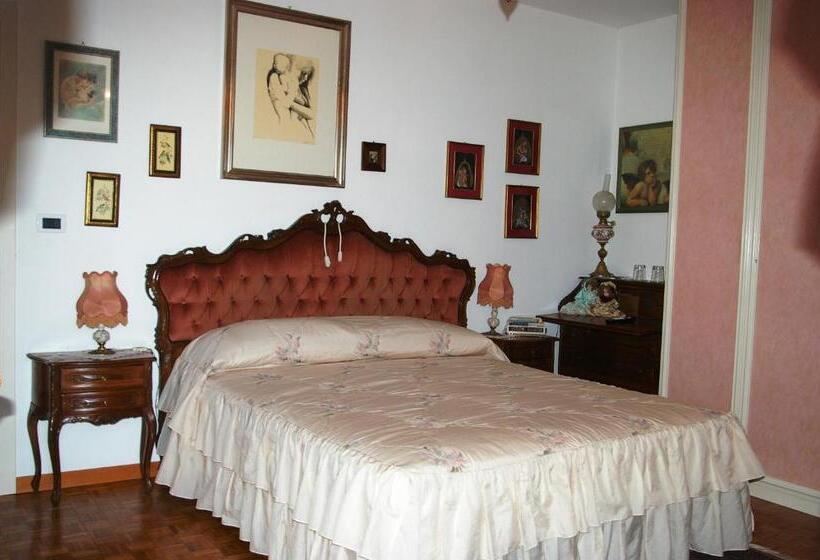 スタンダードルーム, La Casa Sul Fiume