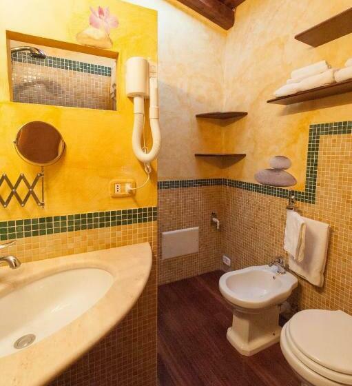 Люкс, Bed And Breakfast Mblò