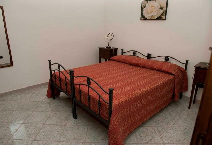 Номер Стандарт с Балконом, Casa Vacanze   B&b Il Tempone