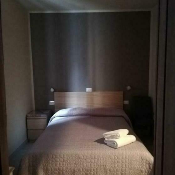Camera Standard, Albergo Torino