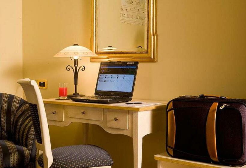 Номер Стандарт, Relais Madonna Di Campagna