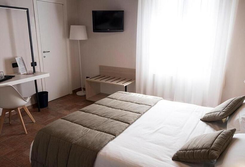 Номер Стандарт, Relais Madonna Di Campagna