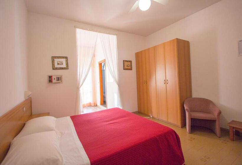 Семейный Номер, Casa Portofino Rooms&breakfast