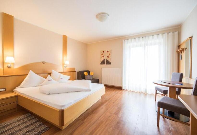 Quarto Estandar com Sacada, Waidmannhof
