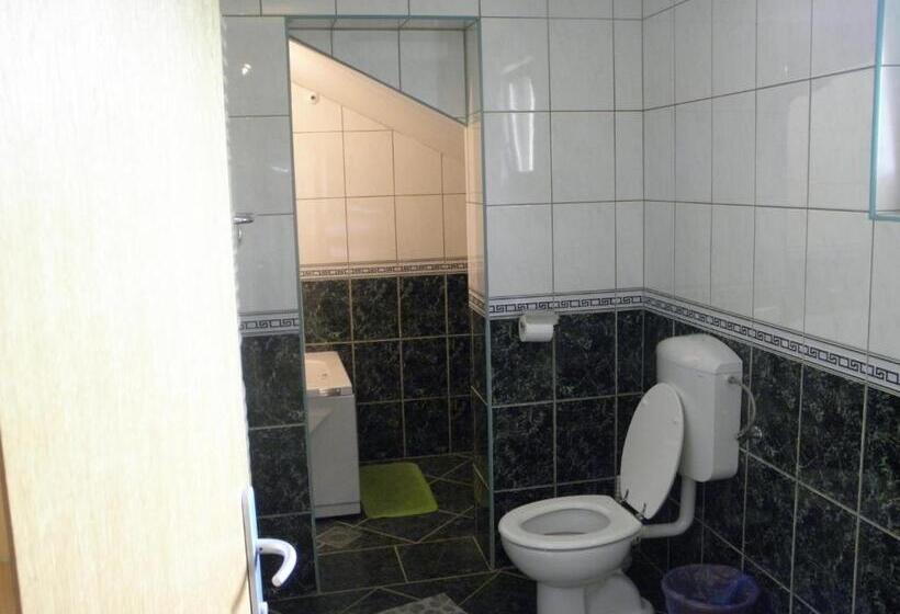 Апартаменты Дюплекс 3 Спальни, Bed & Breakfast Helena
