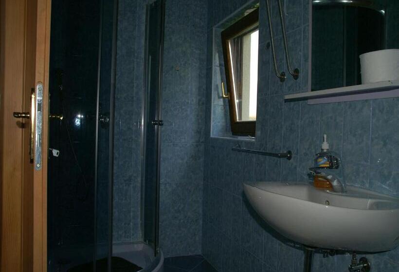 Апартаменты 1 Спальня с Террасой, Bed & Breakfast Helena