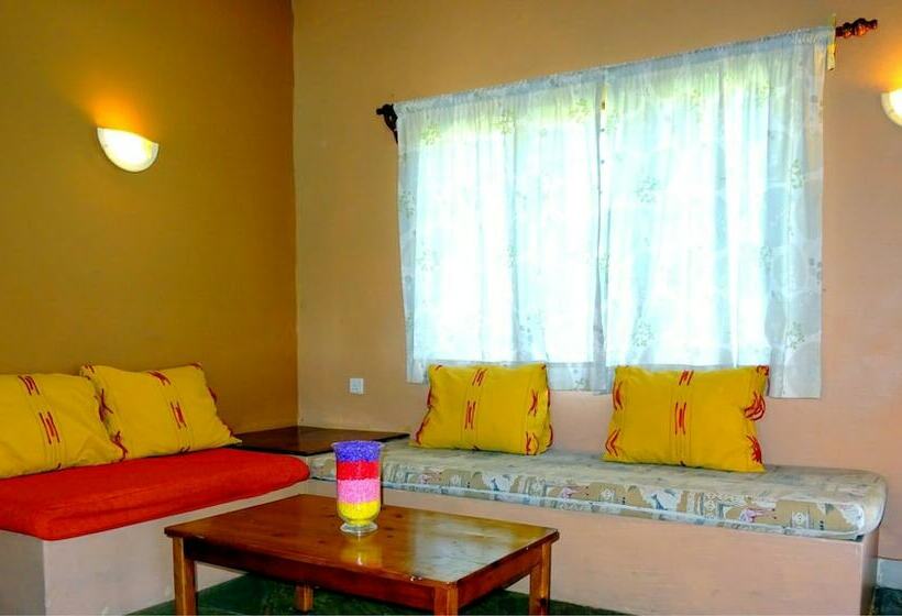 2 Bedroom House, Diani Cottages
