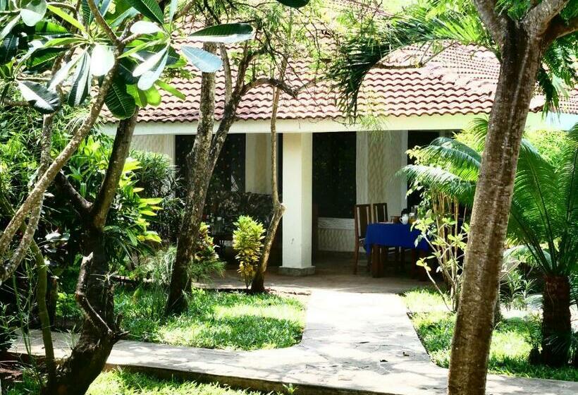2 Bedroom House, Diani Cottages