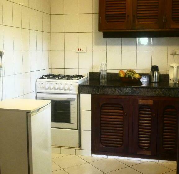 2 Bedroom House, Diani Cottages