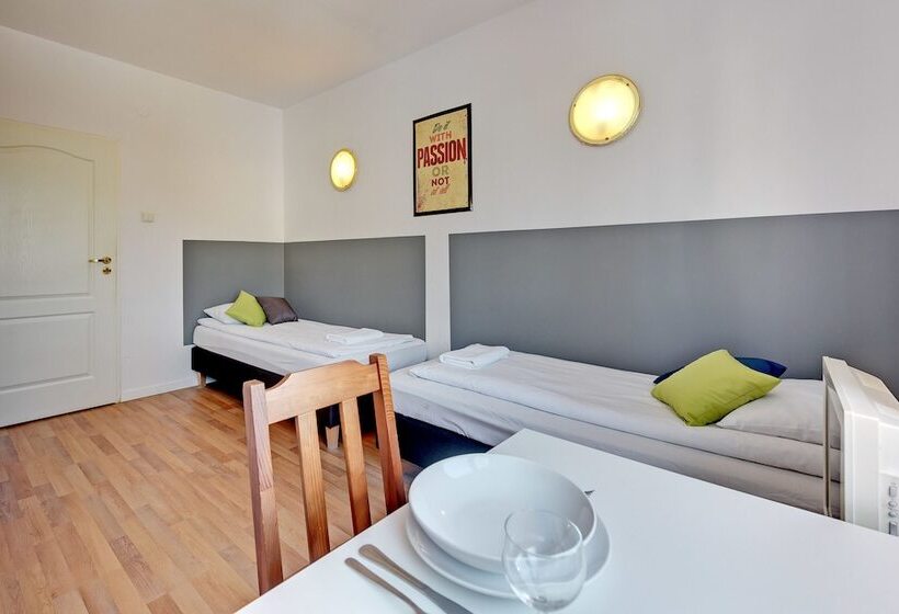 חדר סטנדרט חדר אמבטיה משותף, Nice Rooms   Pokoje Gościnne