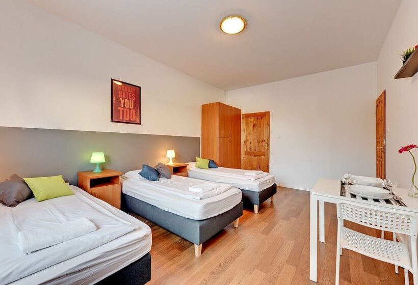 חדר סטנדרט לשלושה, Nice Rooms   Pokoje Gościnne