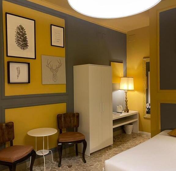 Camera Quadrupla Standard, Central Suite Bed&breakfast
