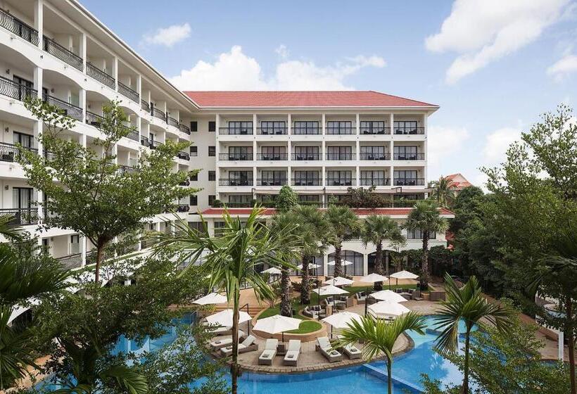 带大床的豪华间, Courtyard By Marriott Siem Reap Resort