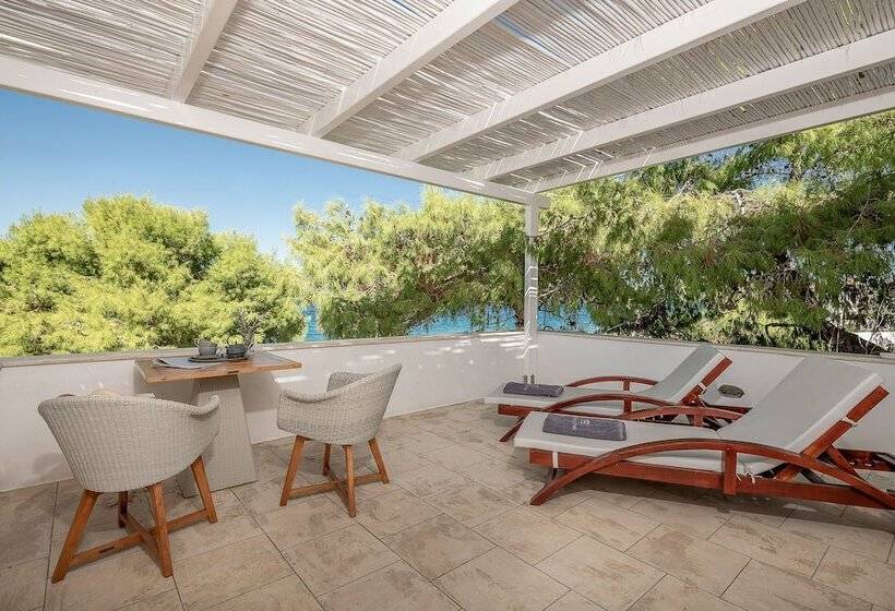 Номер Стандарт Вид на Море, Four Seasons Hydra Luxury Suites