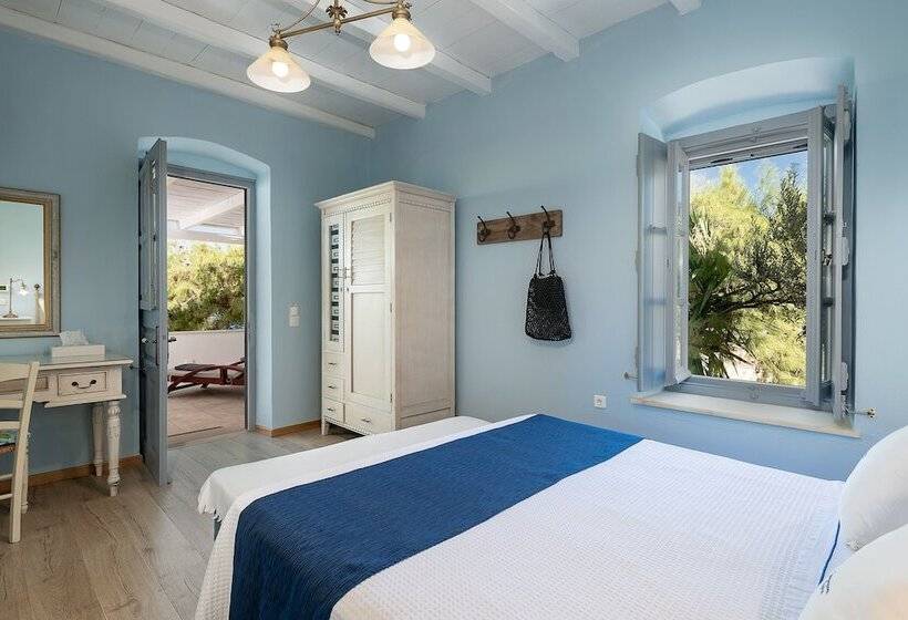 Номер Стандарт Вид на Море, Four Seasons Hydra Luxury Suites