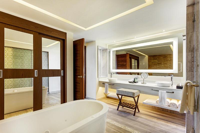 سوئیت 2 خوابه, Royalton Bavaro, An Autograph Collection Allinclusive Resort & Casino