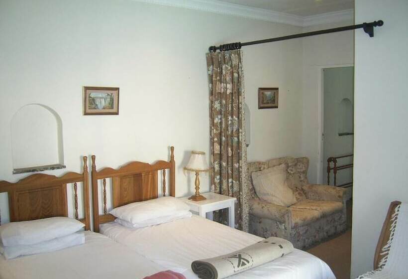 Семейный Номер, Nutmeg Guest House