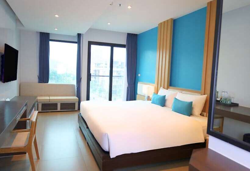 디럭스 룸, The Marina Phuket