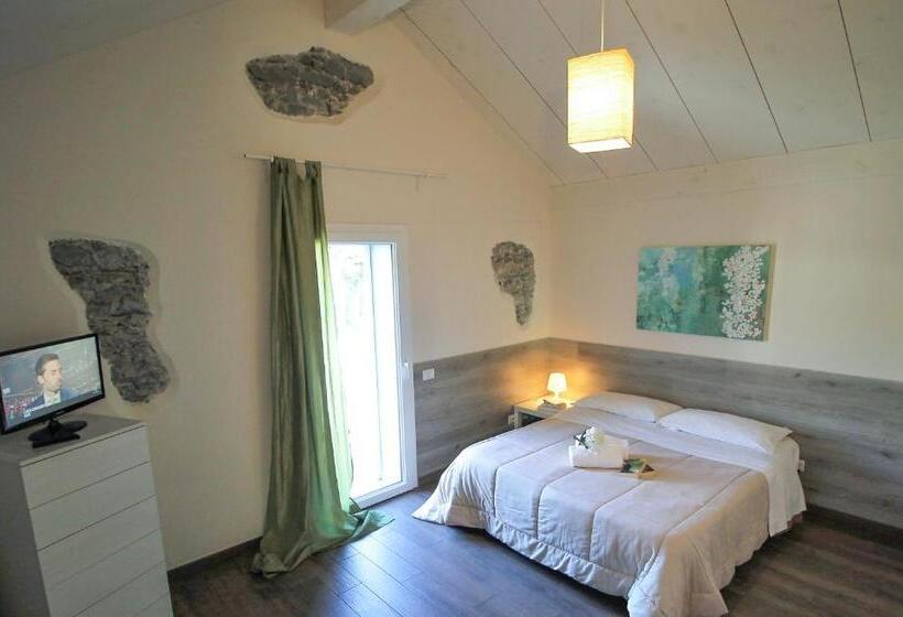 استودیوی استاندارد, Residence Felice