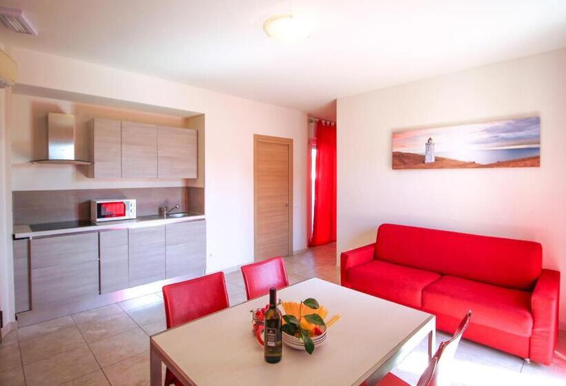 آپارتمان 2 خوابه با تراس, Residence Felice