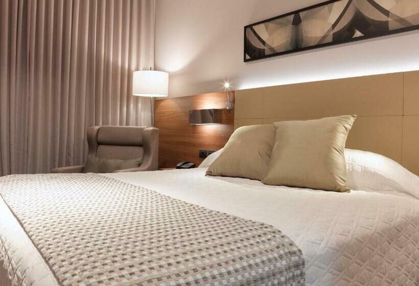 Номер Superior, Jl Hotel By Bourbon