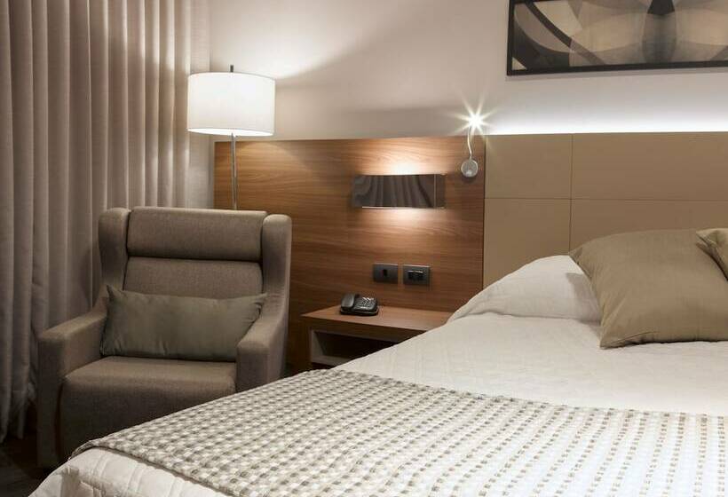 Номер Superior, Jl Hotel By Bourbon