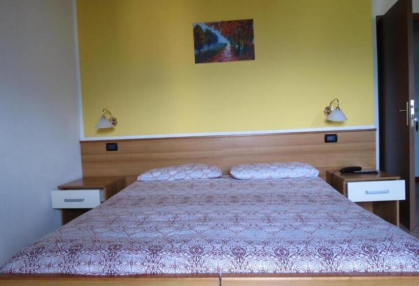 Номер Стандарт, Albergo Ristorante Innocenti