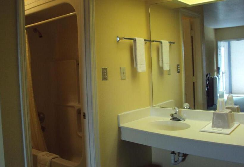 带大床的标准间, Executive Inn