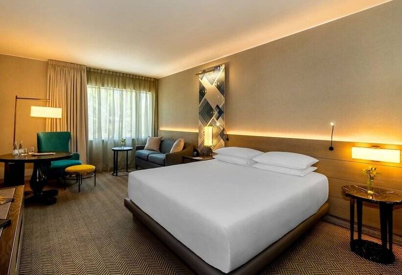 Номер Deluxe, Hyatt Centric San Isidro Lima