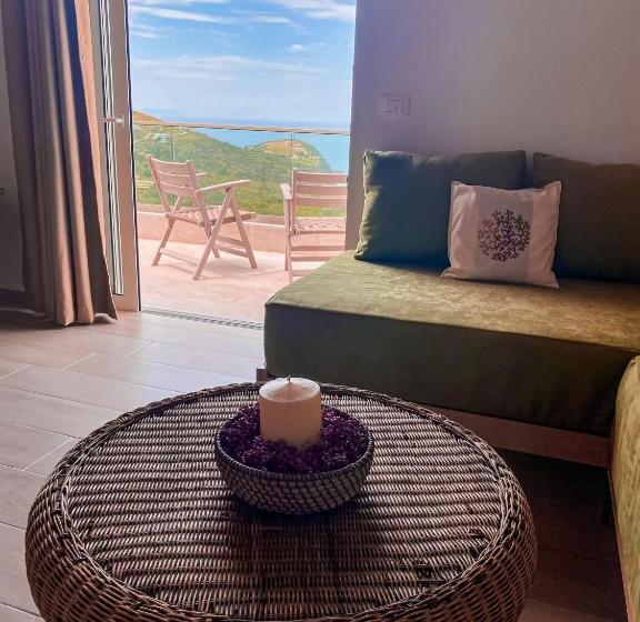 شقة غرفة واحدة مطلة على البحر, Eléa Guesthouse Himare