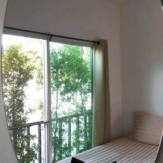 اتاق استاندارد با سرویس بهداشتی مشترک, Decho Hostel