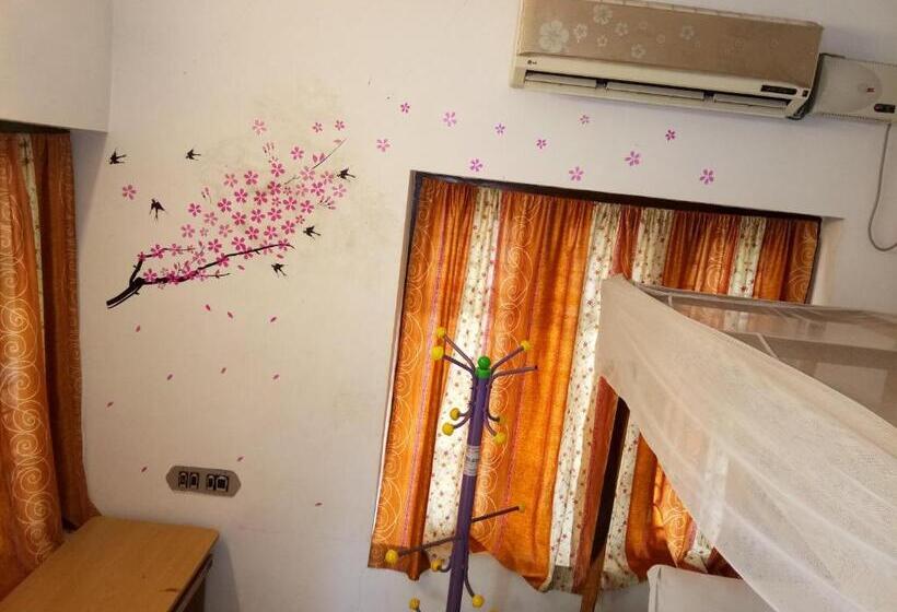 اتاق اکونومی, Gone Coastal Homestay