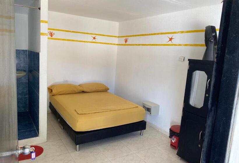 غرفة قياسية, Palomino Hostel