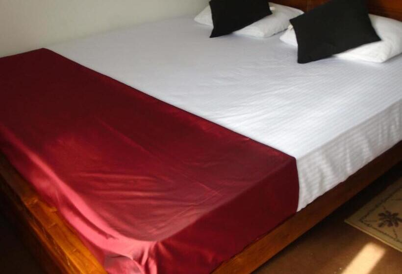 Standard-huone Parveke, Kandy Mountain Cottage