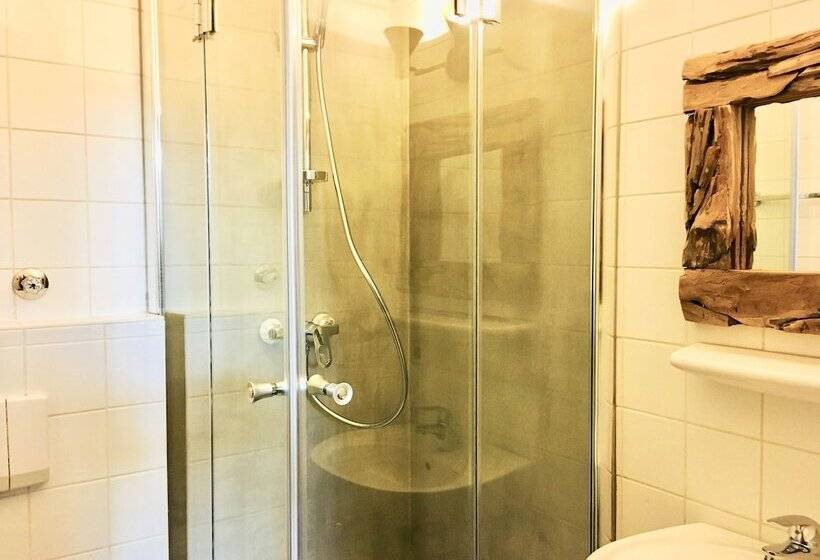 Номер Стандарт Вид на Реку, Boutique Hotel Morgentau
