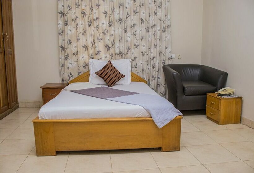 Standard Single Room, Lovista