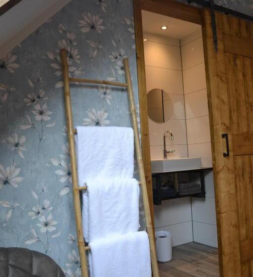 Номер Стандарт Трехместный, Bed & Breakfast Aan De Beek