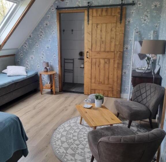Номер Стандарт Трехместный, Bed & Breakfast Aan De Beek