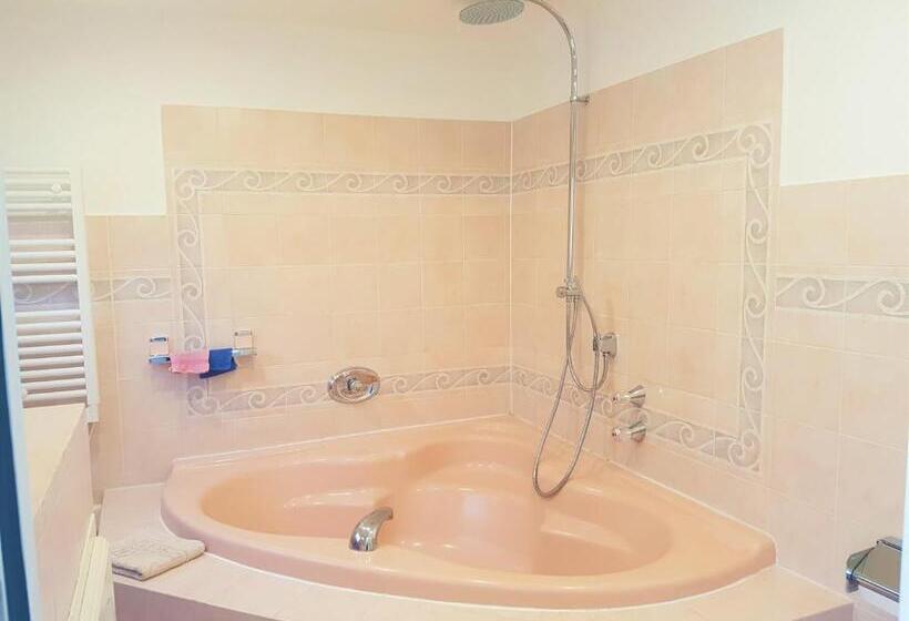 스탠다드 테라스 룸, B&b With Charm, Quiet, Kitchen, Sw Pool