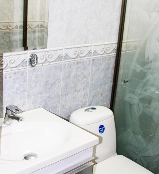 اتاق اکونومی, D Lujo