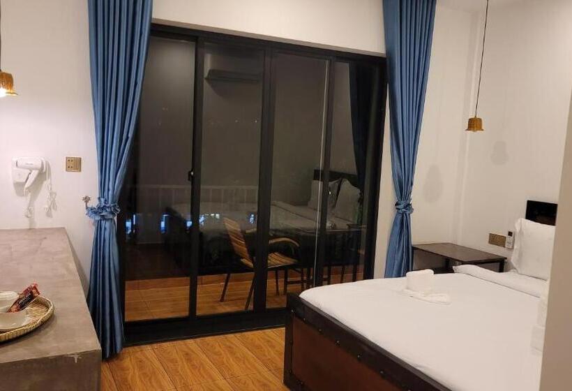 اتاق لوکس, Park Inn Boutique And Hostel