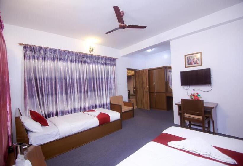 اتاق لوکس, Pokhara Backpackers Hostel