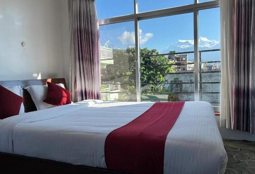 اتاق استاندارد با چشم‌انداز کوهستان, Pokhara Backpackers Hostel