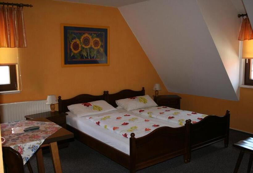 חדר דלוקס, Gasthaus & Hotel Zur Linde