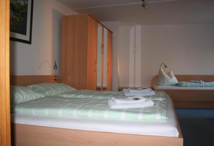 Номер Стандарт Трехместный, Gasthaus & Hotel Zur Linde