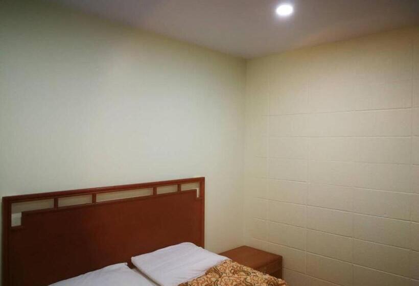 Номер Стандарт, Motel Chez Nous
