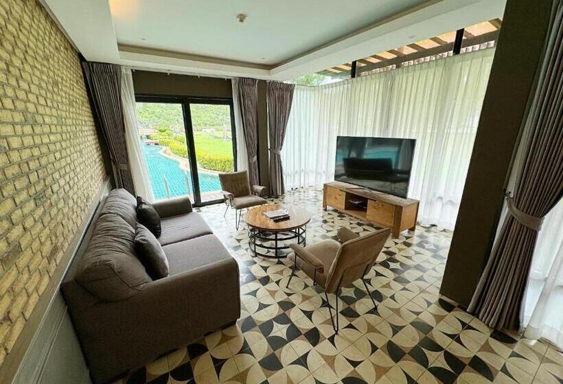 اتاق خانوادگی با چشم‌انداز دریا, La Isla Pranburi Beach Resort