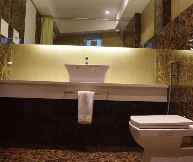 Номер Executive, South Coast Hotel Wagle Estate Thane