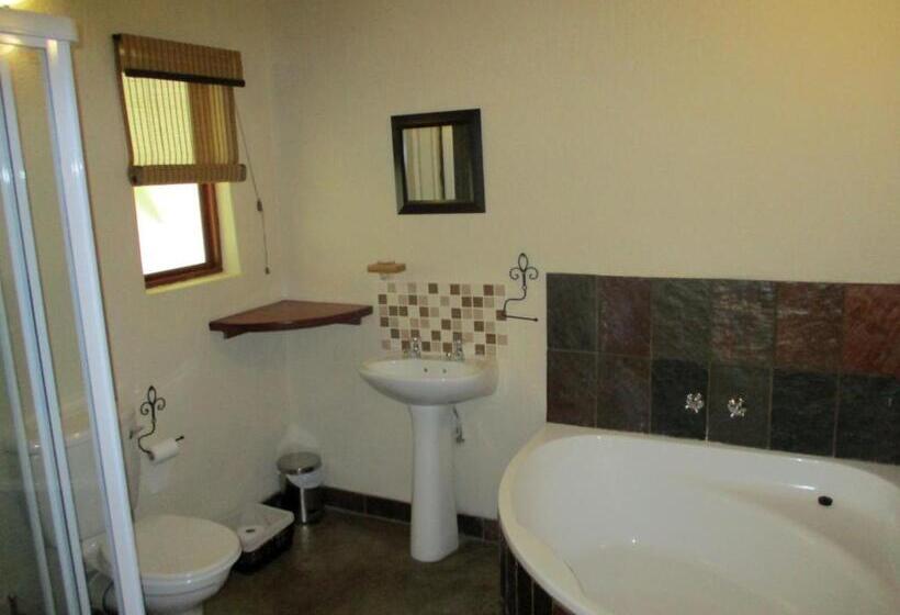 Номер Стандарт, Woodpecker Lodge B&b